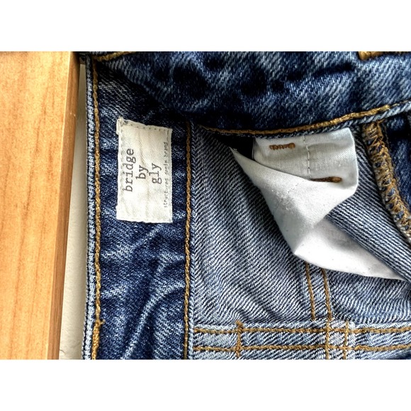 Buckle Jeans | Bridge by Gly Distressed Mom Fit Jeans size 25 - Picture 4 of 4